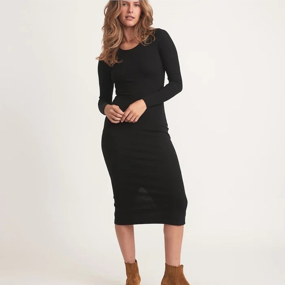 Longsleeve Lexi Midi Dress in Black Rib